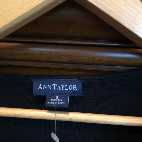 Ann Taylor black silk top. Like new condition - Picture 3 of 3